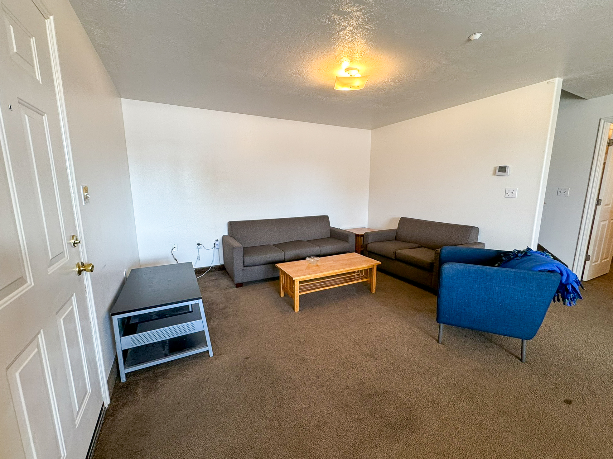 25 West 880 North  #101