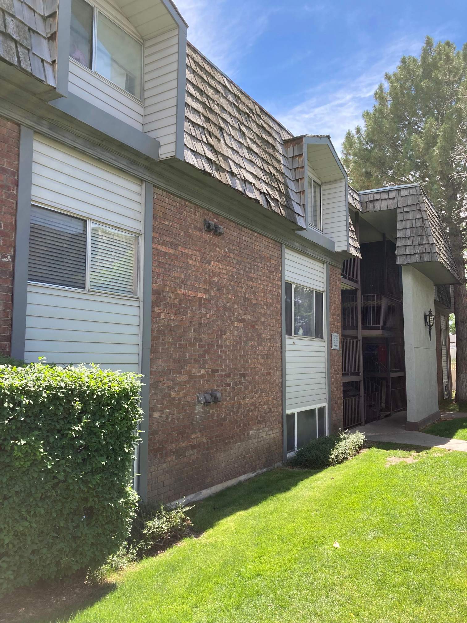1660 Woodland Drive