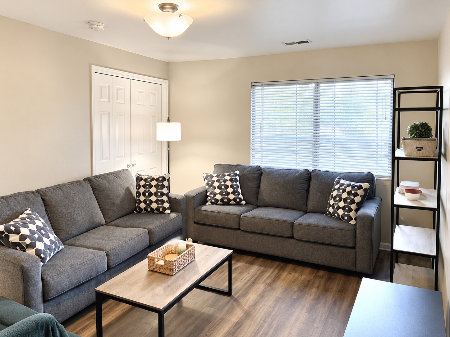182 East 800 North #4